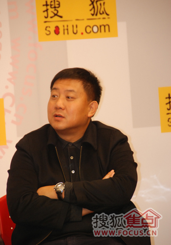 业之峰董事长张钧与业内人士探讨龙年的市场走势